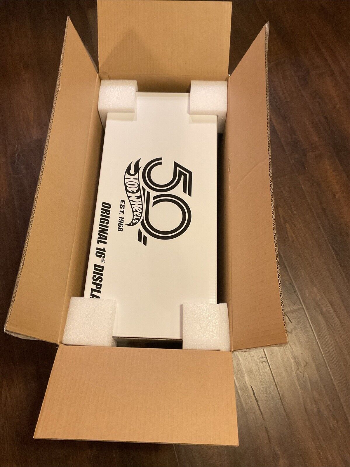 Red line hot wheels original sweet 16 display box with cars 2018 RLC #339/1500!