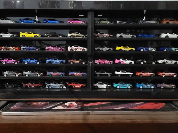 Hot Wheels Nissan Skyline GT-R BNR34 RLC CONVENTION WHITE LIGHTNING RAW CHASE!!!