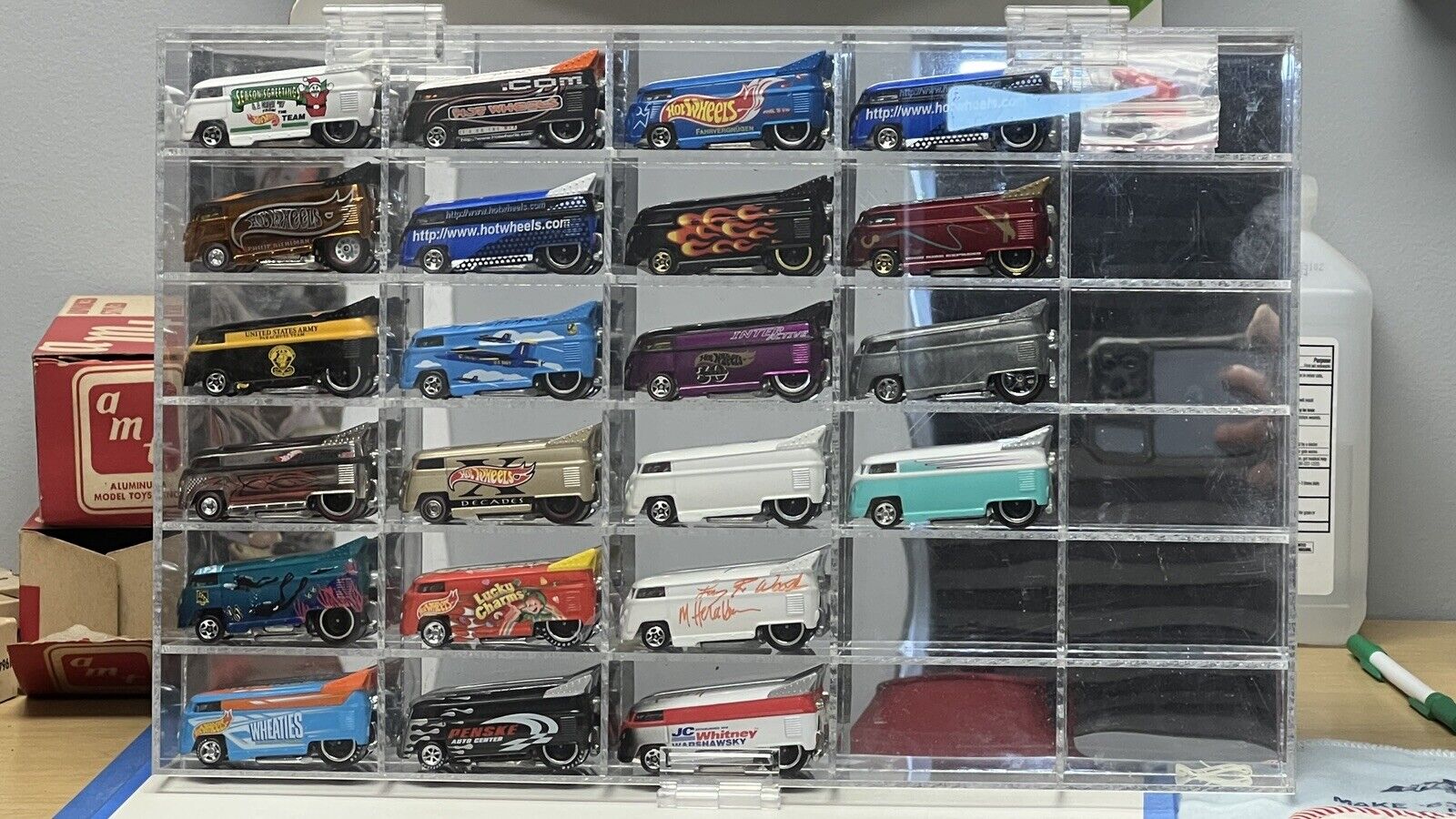 Hot Wheels Employee Forbes/Baur Collection Lot of 22 VW Drag Bus w Proto