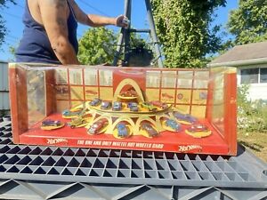 Vintage Hot Wheels Red Line  Play Set Super  STORE DISPLAY