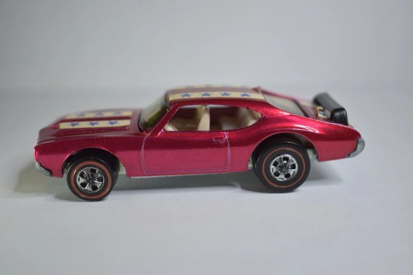 1969 HOT WHEELS REDLINE OLDS 442 MAGENTA or ROSE GRAIL ALERT!!!!!