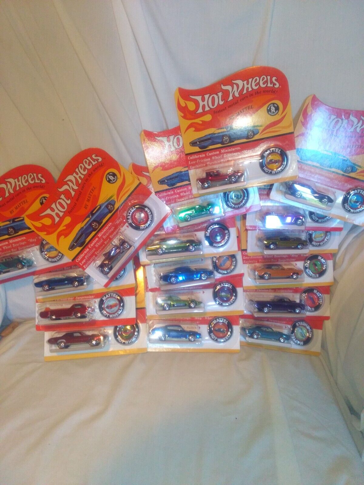 Red line hot wheels complete set in blister sweet 16 with Otto 17 total with box