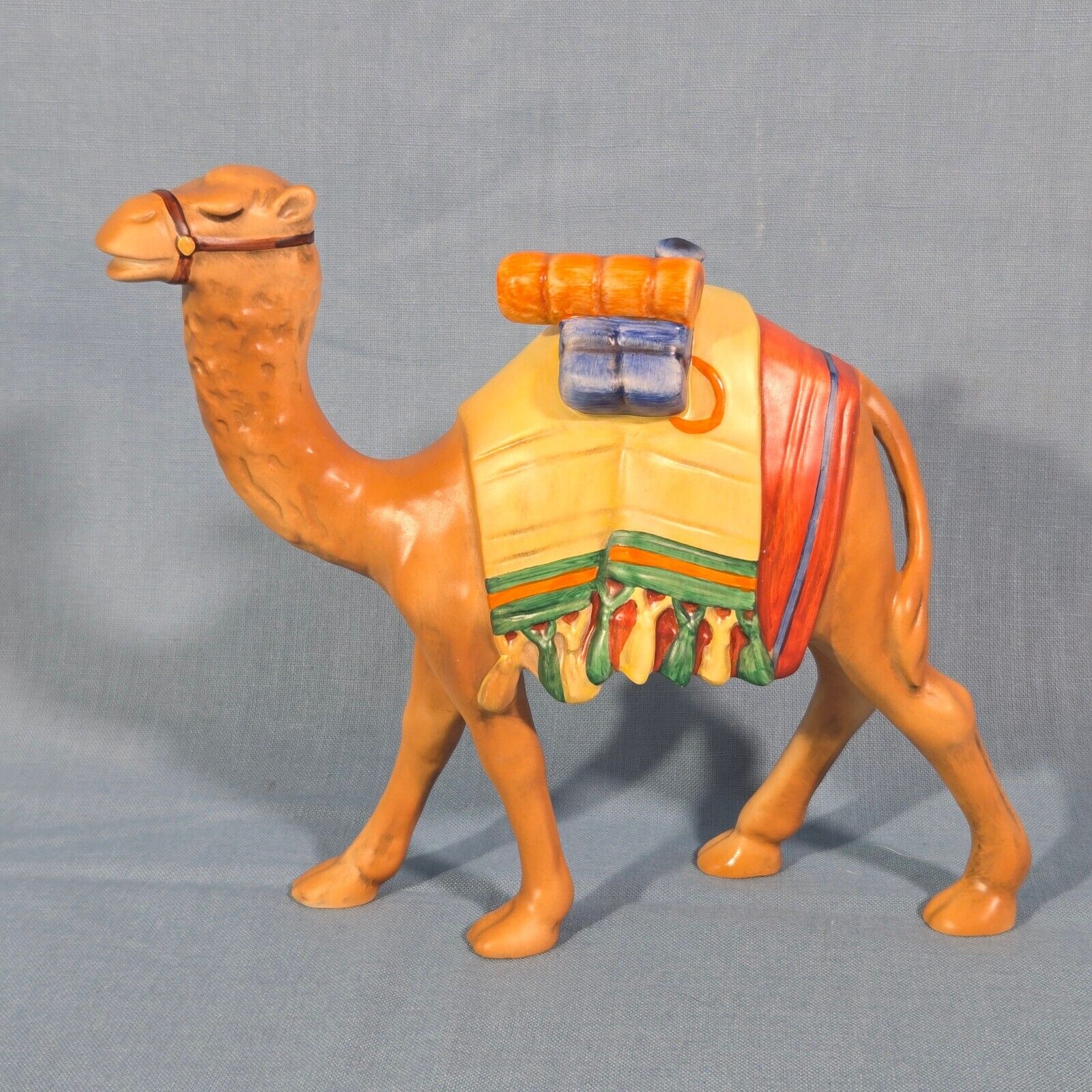 Goebel Hummel Standing Camel Nativity Figurine Large 7" Germany in Original Box