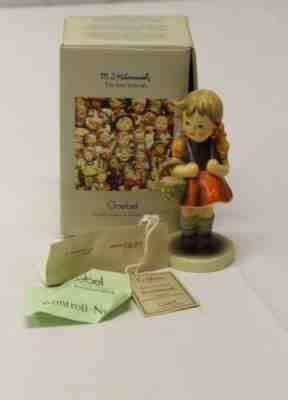 School Girl Goebel Hummel Figurine #81/0 - Little Girl With Backpack –  HummelsAndMore