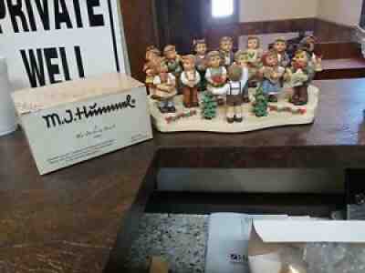 M.J. Hummel 2015 Christmas Choir Singing mint with boxes by danbury mint