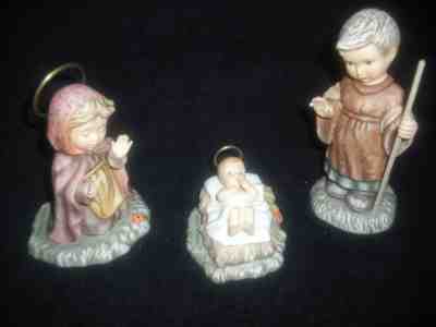 The Berta Hummel Nativity Goebel 1996 Mary, Joseph, Baby Jesus #33501 NIB