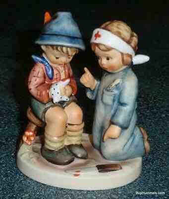 ***ULTRA RARE*** Little Nurse Hummel CARIBBEAN COLLECTION #376 TMK7 With Box!