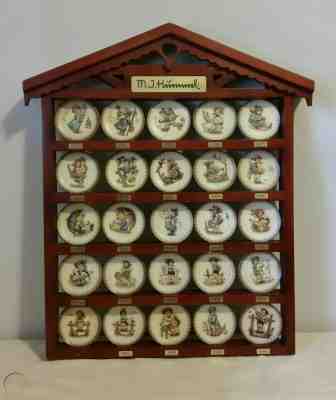 VINTAGE HUMMEL MINI ANNUAL PLATE SET AND WALL DISPLAY RACK- 25 PLATES READ FIRST