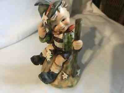 m i hummel goebel figurine #315 Mountaineer (CE) 1984 Rare Green Stick.