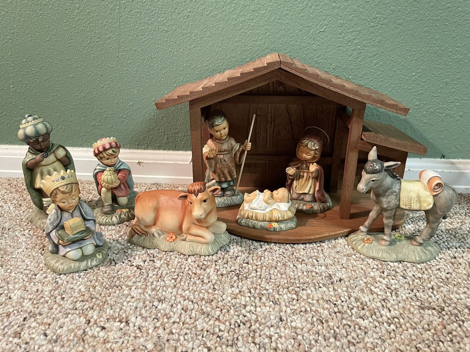 Studio Hummel Berta 1996 Goebel Nativity Set