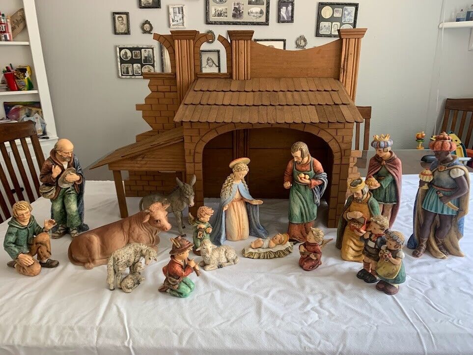 RARE Hummel 260 Jumbo Nativity Set 16 Pieces With Original Crèche Manger
