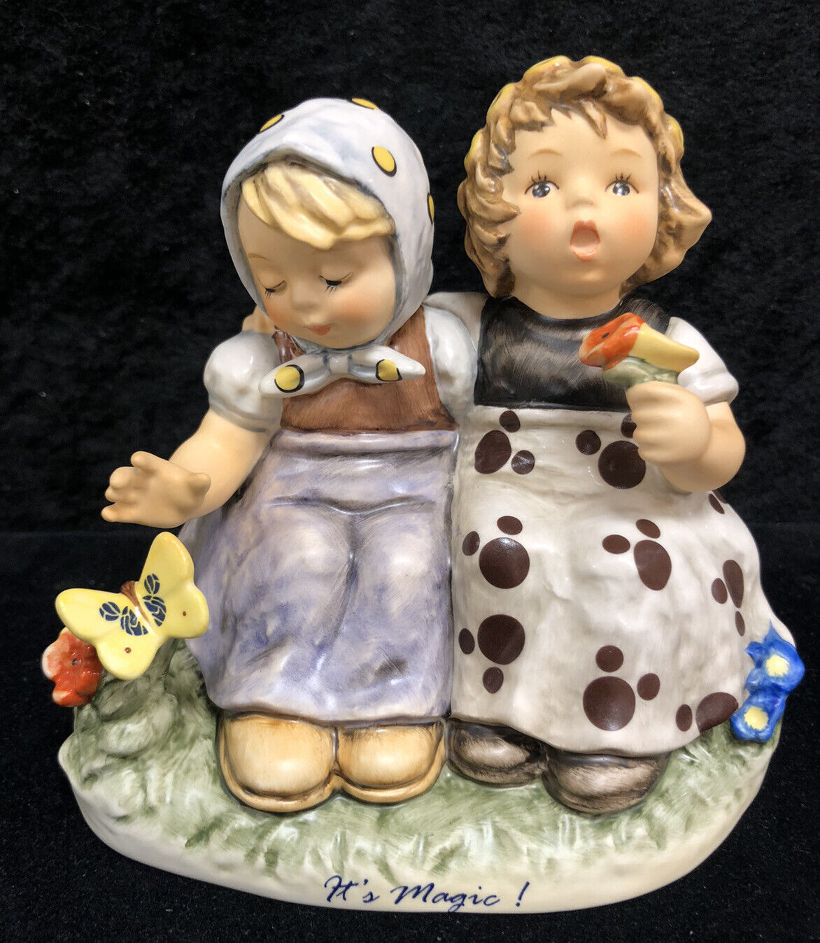 Hummel Disney Pleasant Moments 425 Signed TMK 8 2011 Disney Convention