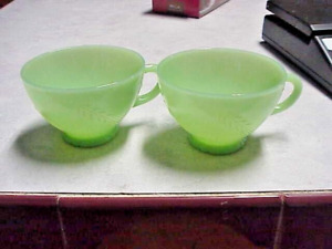 2 Vtg Sheaves of Wheat Jadeite Fire King Cups