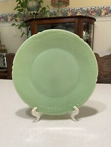 Beautiful Fire King Jadeite Sheaves of Wheat Dinner Plate Wonderful Condition