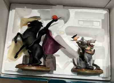 Outlet Disney Jim Shore Halloween Headless Horseman & Ichabod Crane