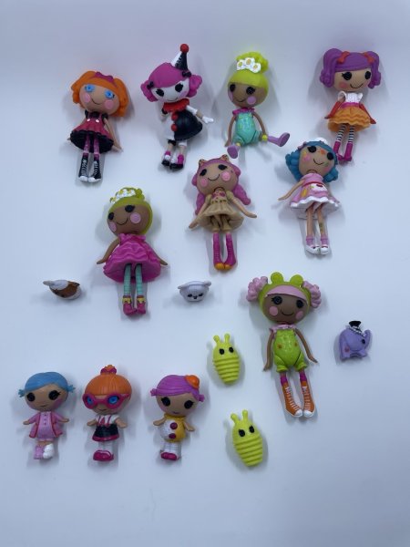 Huge Lot Of Mini Lalaloopsy Dolls: Mini Figures and accessories