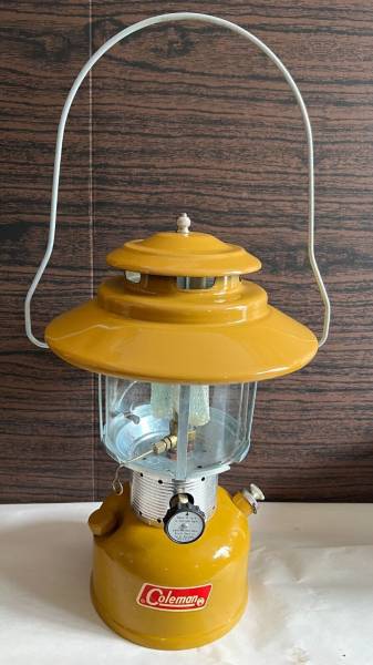 Vintage 1973 Year Coleman Lantern in Rare Gold Bond Color USA