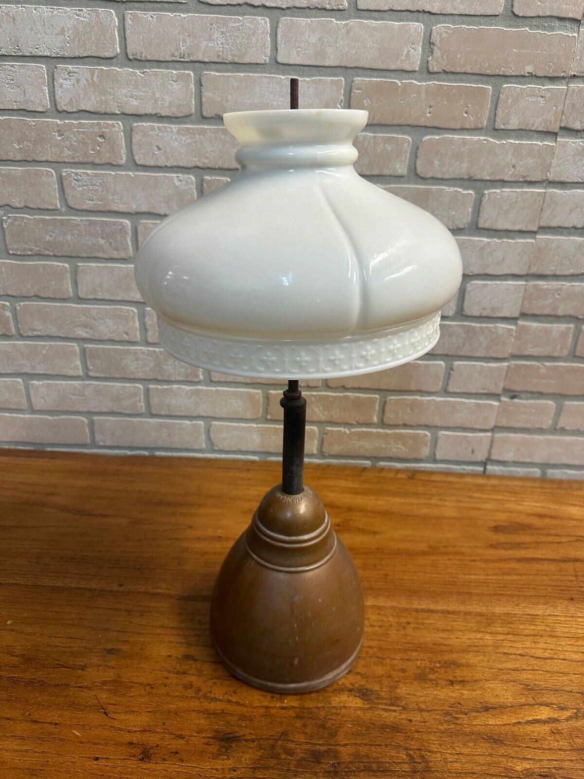 Antique Early Coleman Model A Air-O-Lite Table Lamp Lantern