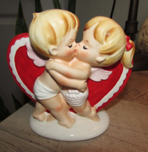 Vintage MCM Lefton Valentine’s Day Ceramic Planter Kissing Cupids 2773