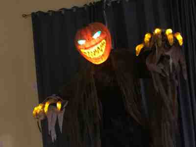 Pumpkin patch prowler - SOLD OUT at Spirit Halloween - 2018 Animatronic | scary