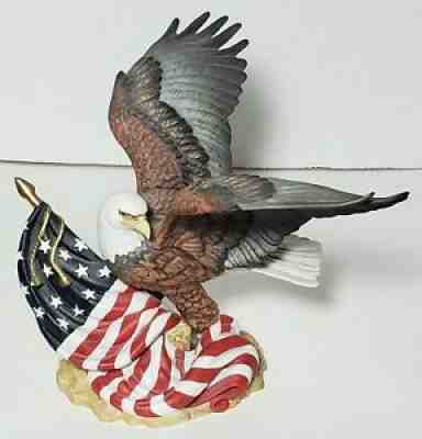 Vintage Lenox Freedom's Guardian Bald Eagle Smithsonian Institution 1995 Mint!!