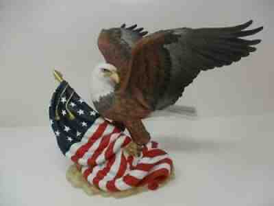 Lenox Freedom's Guardian Bald Eagle Figurine Smithsonian Institute 1995