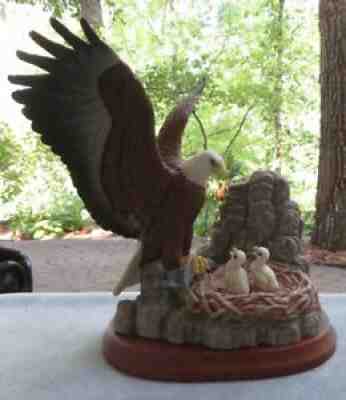 Lenox China â??Majestic Providerâ? Bald Eagle w Chicks Figurine 1995 Mint w COA