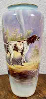 ANTIQUE LENOX PAINTED VASE HUNTER ARMS CO. SHOOTING TROPHY HUNTING POINTER DOG