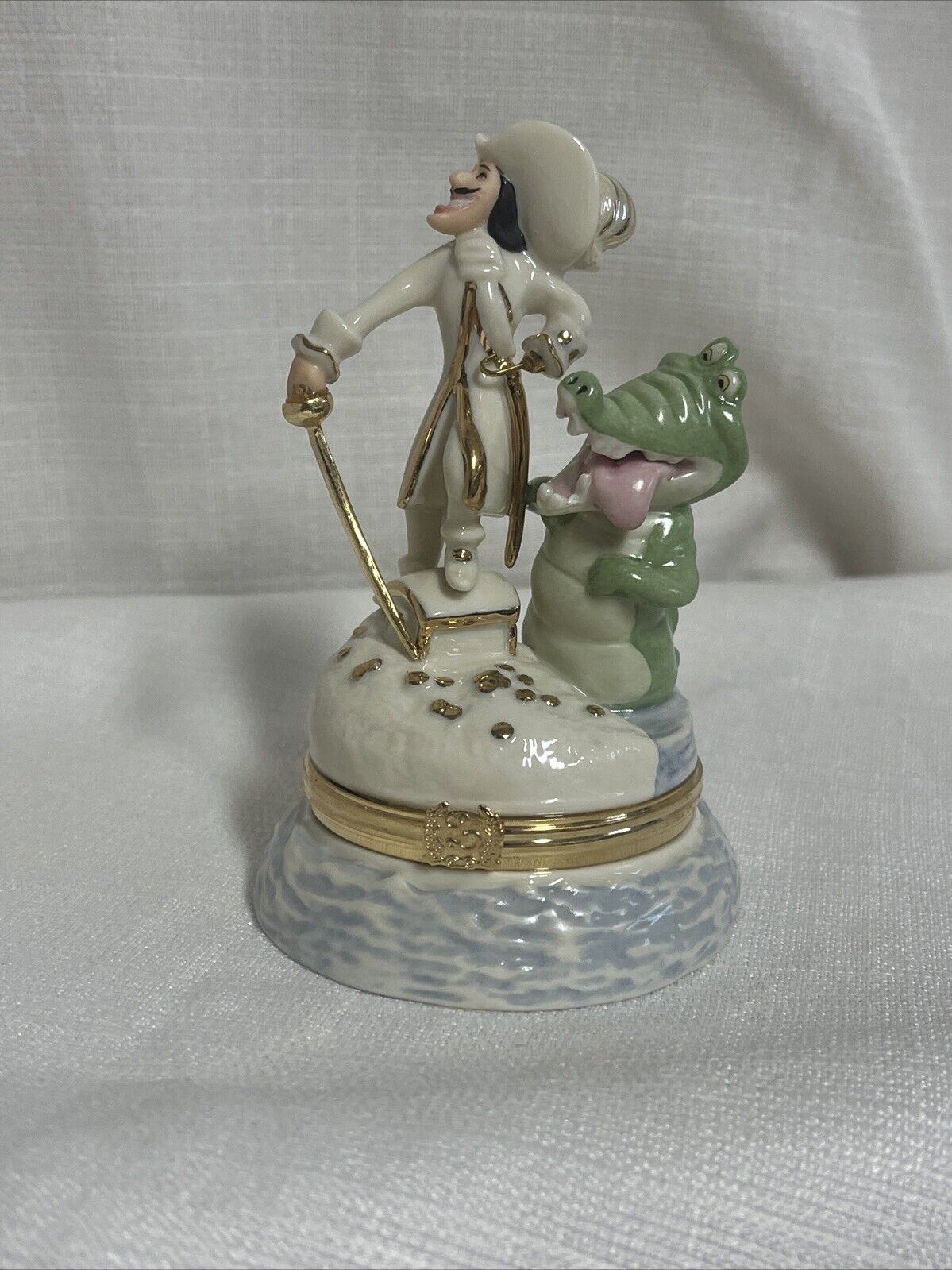 Lenox Disney Peter Pan Captain Hook And Croc Treasure Trinket Box COA NEW Rare