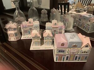17 Piece Lenox Village Collection