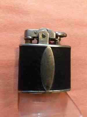1920s Black Leather Covered AMW Ronson Lighter De-Light – Early Version