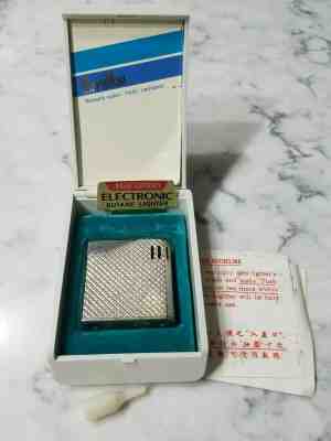 Vintage 1950s Silver Maruman Halley Pocket Lighter Made Japan w/ Original Box