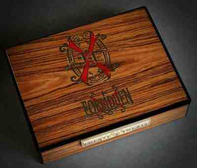PROMETHEUS 2018 LIMITED EDITIO FUENTE FORBIDDEN X TRAVEL HUMIDOR OPUS X ROSEWOOD