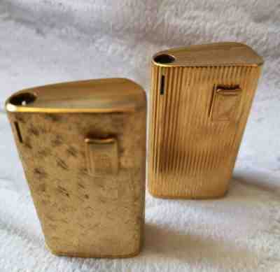 Pair of Vintage Ronson Varaflame Electronic 7 Electronic Lighter gold tone 