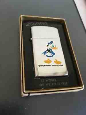 Vintage Donald Duck Zippo Lighter New in original box Walt Disney Collectible