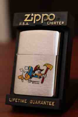 Donald Duck Fireman Disney Zippo 1995 Egmont Publishing Scandinavia RARE 50 made