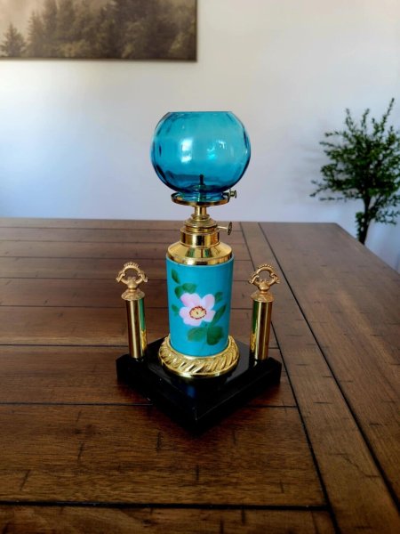 Antique c.1880 Cigar Lighter Oil Lamp