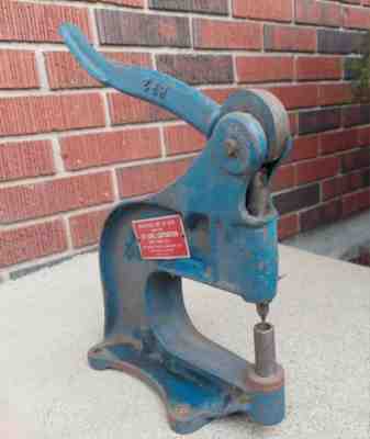 VINTAGE LIONEL ST-350 RIVET PRESS MADE BY CHICAGO RIVET FOR TOY TRAIN REPAIR