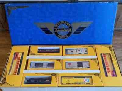 LIONEL 6-1970 SOUTHERN PACIFIC LIMITED TRAIN SET O GAUGE W/ U36C DIESEL ENGINES!