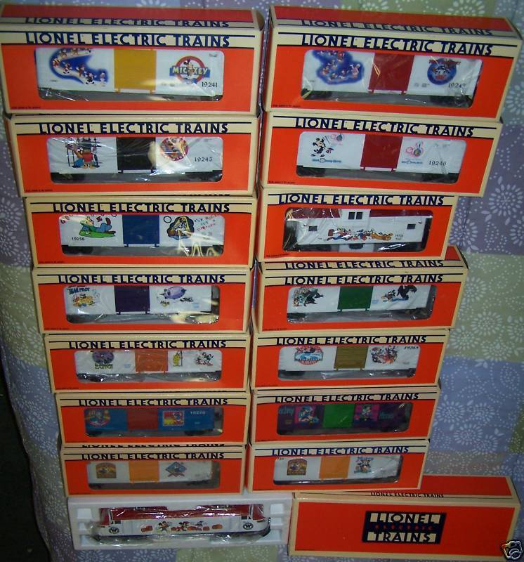 LIONEL DISNEY 1991-1996 MICKEY MOUSE EXPRESS 15-PIECE O/027-GAUGE TRAIN SET C-8