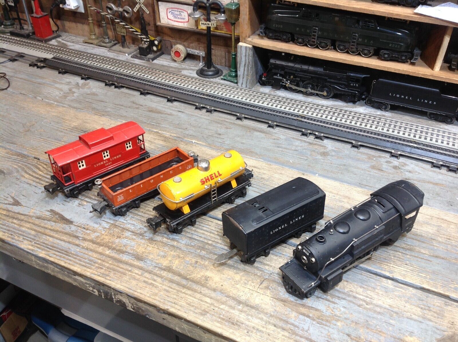 Lionel Train Collectibles : 258 Lionel Train Value Guide - Price List ...