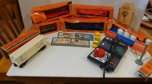 50s-60s LIONEL Train Lot w/ ENGINE 614, Four Cars, Caboose, Track, Scenery +MORE