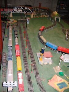 Lionel super-O train layout