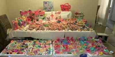 Littlest Pet Shop HASBRO lot 458 PETS & 500 Accessories Playsets Cases Nice LPS