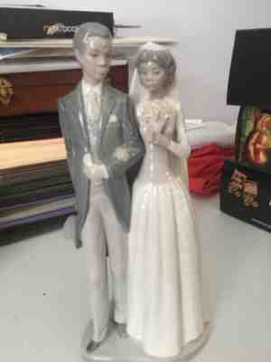 Lladro N585 Bride And Groom 