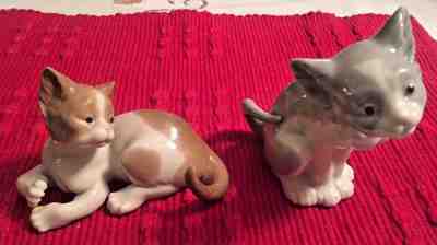 LOT- 2 Lladro Cat Figurines - 1981 'Suprised Cat' 5114 and 'Feed Me' 5113 -NICE!