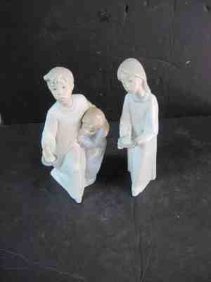 VINTAGE LLADRO FIGURES, BOY AND GIRL WITH A CANDLE, (2)