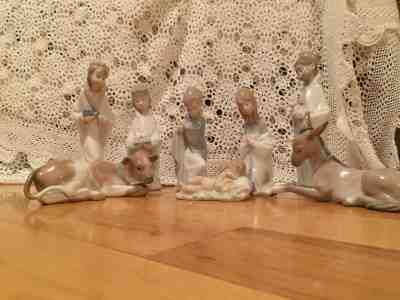 Llardo Children's Nativity Scene 8 piece set