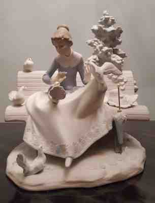 RETIRED Lladro 15428 - Feeding the Pigeons - RARE Matte Finish! - INCREDIBLE