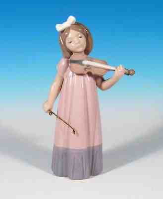 Nao Lladro Girl With Violin Porcelain Figurine NWOT Excellent Condition